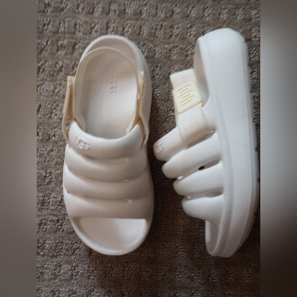 UGG Yeah Sport Toddler Sandals